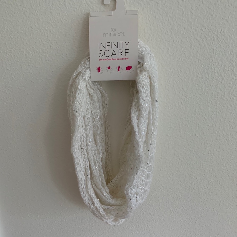 White infinity scarf